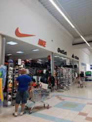 NIKE OUTLET