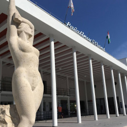 Palatinus Gyógy-, Strand - és Hullámfürdő