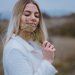 Tündérkehely  Abonyi Tündi